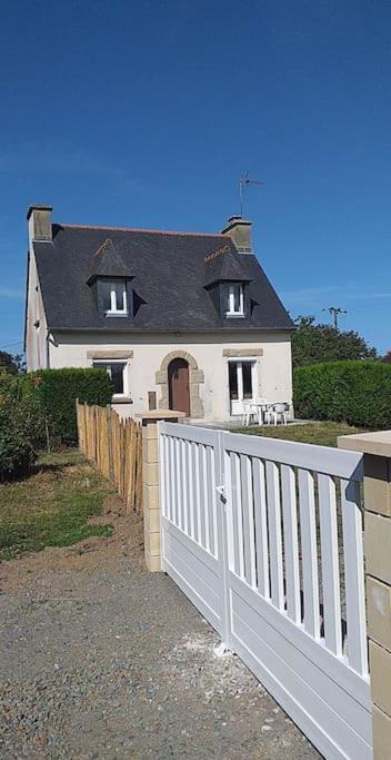 Plourhan Maison Bretonne מראה חיצוני תמונה